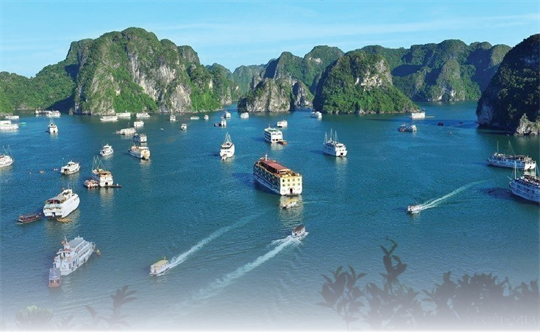 La baie d'Ha Long se classe au 4e rang des 10 merveilles naturelles les plus visitées au monde