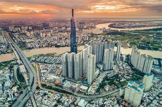 Vietnam's economy sees positive growth in H1